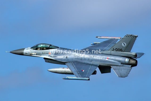 High-Definition Image of Royal Netherlands Air Force F-16 Fighting Falcon Flying in the Blue Sky