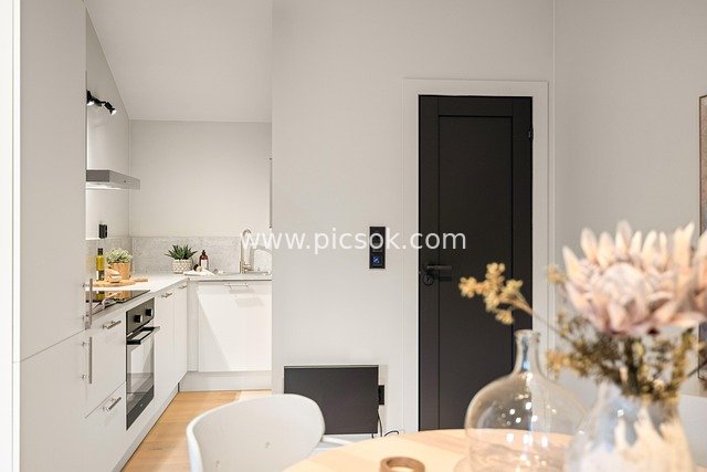 Modern Minimalist Open-Concept Kitchen and Dining Room Integrated Home Design