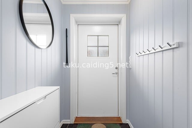 简约清新玄关设计 浅蓝墙面室内装修