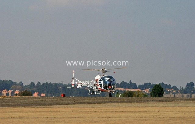 阿古斯塔贝尔47G直升机 航展起降场景