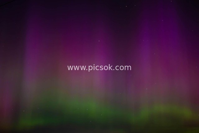 Enchanting Aurora Borealis: A Stunning Astronomical Wonder in the Night Sky