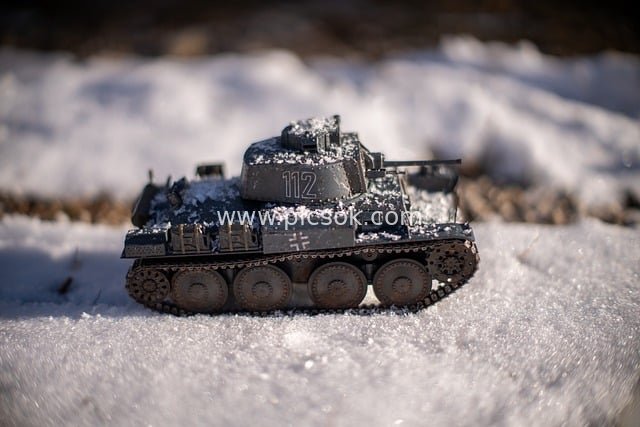 冬季雪景中的二战德军38(t)坦克模型