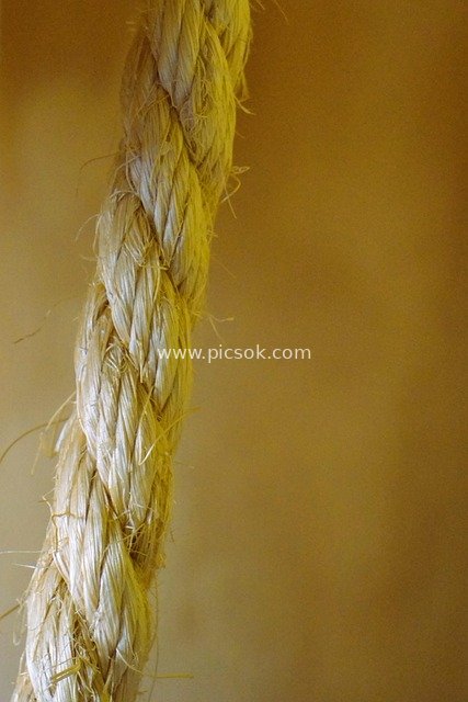 Natural Fiber Rope: Close-Up of Macro Woven Texture Details