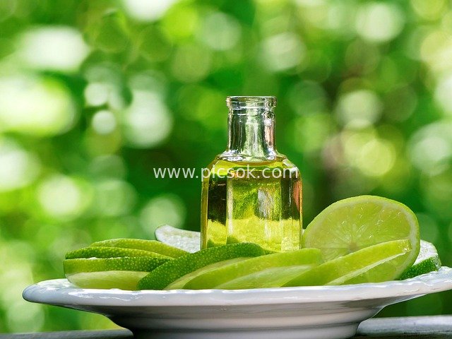 清新青柠切片与天然精油 健康自然素材