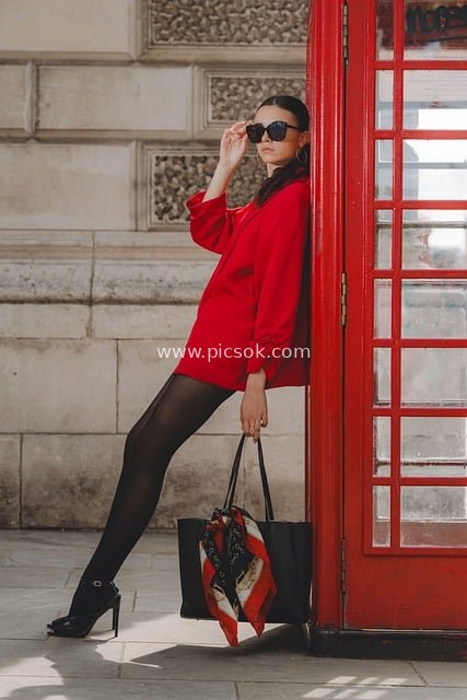London Street Style: Red Outfit Fashion Shoot | Confident Woman in Urban Elegance