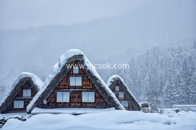 Japanese Shirakawa-go Gassho-style Houses: Winter Blizzard Village Landscape