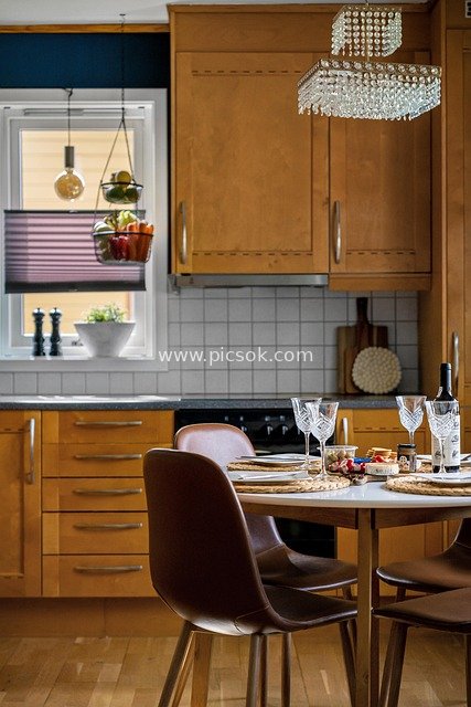 Real Photo of Modern Warm Kitchen-Dining Integrated Space