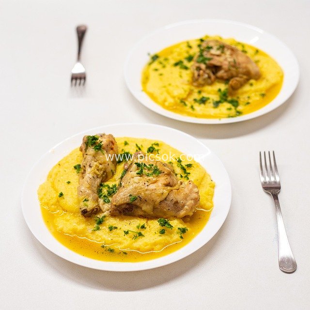 香煎鸡腿配玉米糊 精致西餐料理摆盘