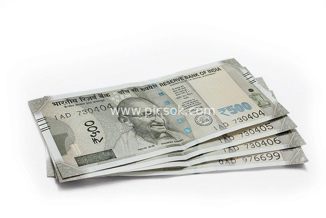 Stack of 500 Indian Rupee Banknotes - Financial Currency Image Material