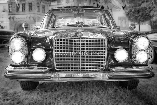 复古奔驰经典车 黑白怀旧汽车摄影