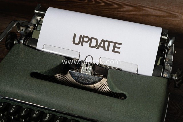Vintage Typewriter Typing 'UPDATE' – Concept Image for News Updates