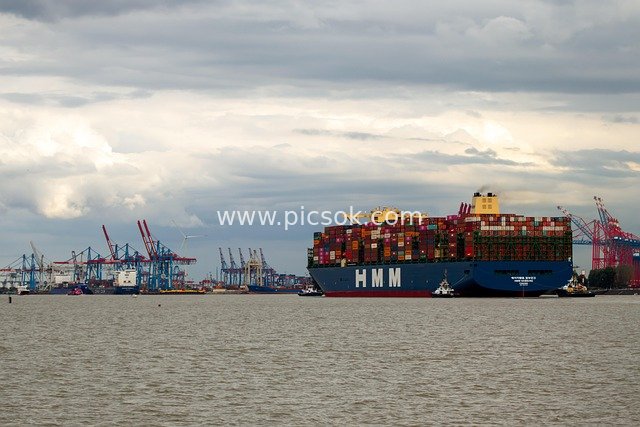 Container Ship at Hamburg Port: Industrial Trade and Shipping Scene