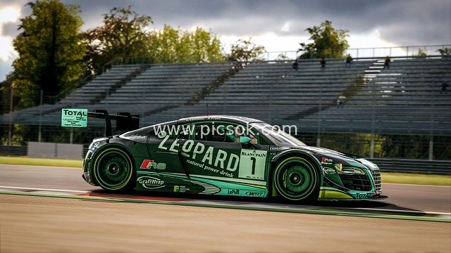 绿色LEOPARD赛车赛道疾驰 赛车运动精彩瞬间