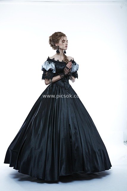 Vintage Gothic Black Long Dress & Dark Victorian Fashion Look