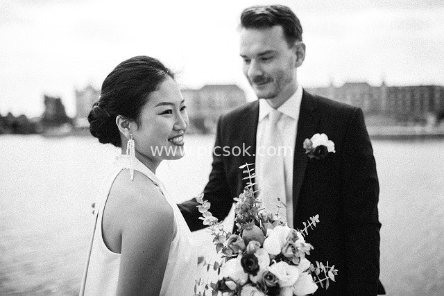 Copenhagen Black-and-White Wedding: Happy Couple Portrait by the Lake