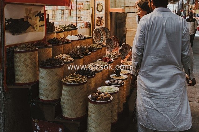 Dubai Traditional Spice Market: Middle Eastern Exotic Spice Stall
