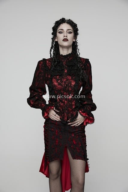 Dark Gothic Outfit: Victorian Gothic Fashion Look