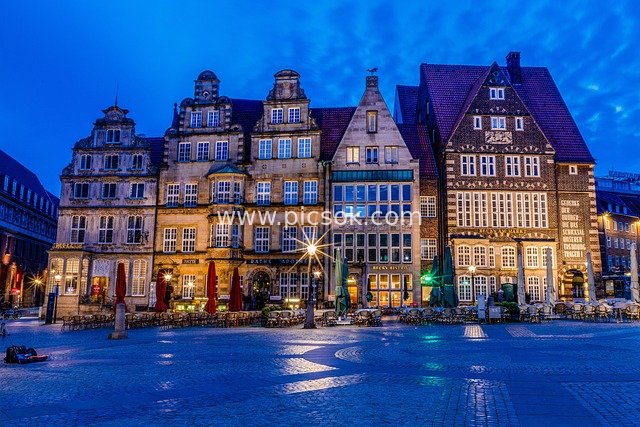 德国不来梅市场广场蓝调时刻历史建筑夜景