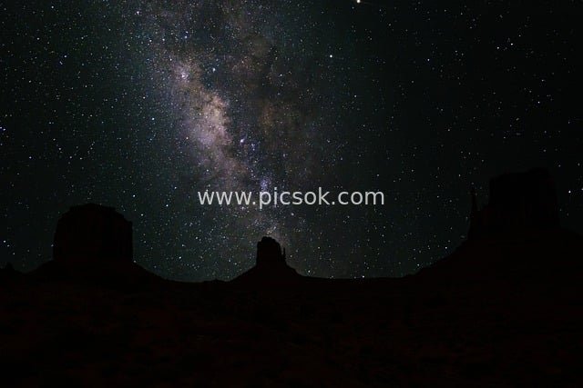 纪念碑谷夜空银河星空壮丽景观素材