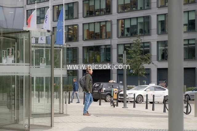 Modern Urban Street Scene: Casual Youth & Architectural Landscapes