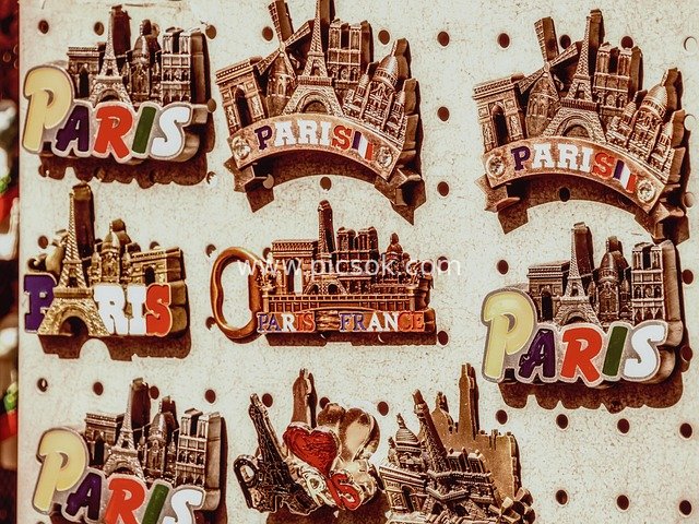 巴黎金属纪念冰箱贴 创意旅游纪念品展示