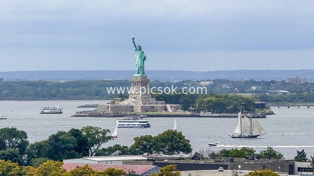 纽约自由女神像 哈德逊河上的经典地标