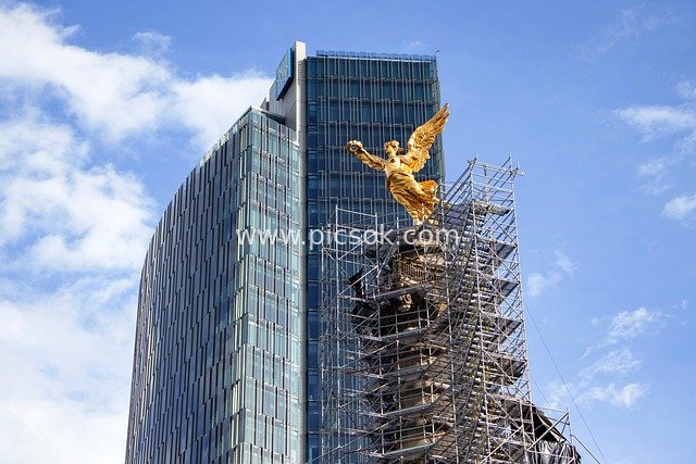 Restoration of the Angel of Independence Sculpture in Mexico: A Historical Symbol Beside Modern Architecture