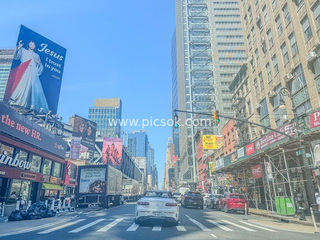 纽约曼哈顿繁华街道 高楼车流广告景观