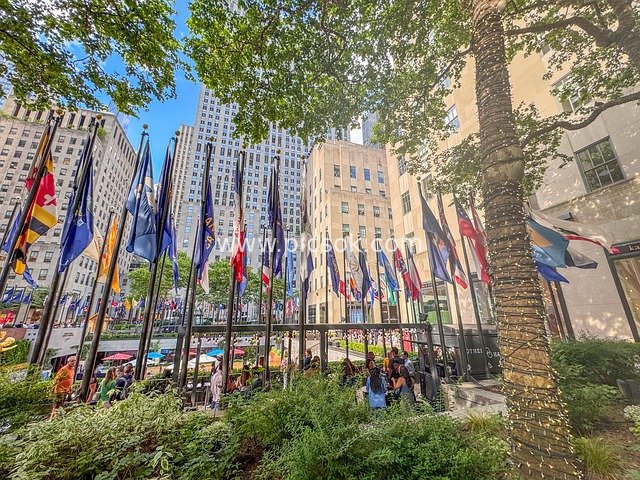 纽约曼哈顿洛克菲勒中心广场夏日风情