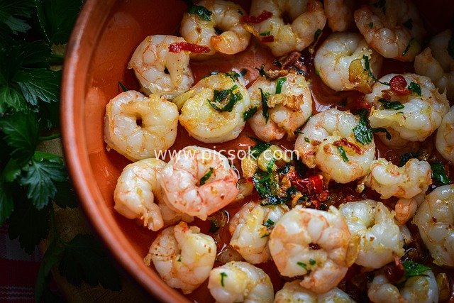 地中海蒜香辣虾前菜 健康海鲜美食