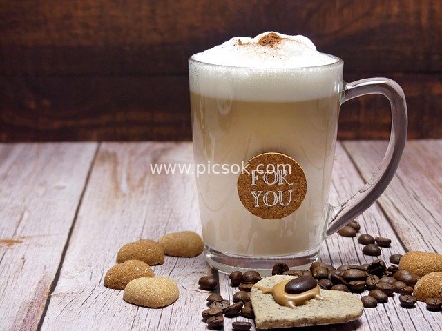 Warm Winter Latte with Cookies: A Cozy Coffee Moment