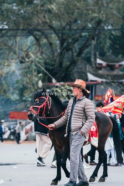 越南老街集市牵马人 传统生活场景实拍