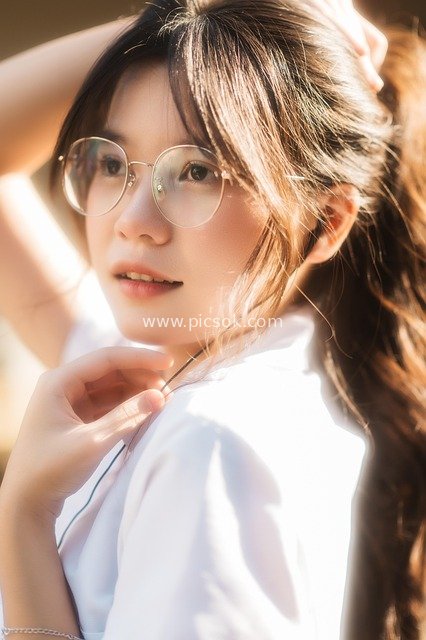 Sunny & Fresh Portrait of a Cute Asian Student Girl