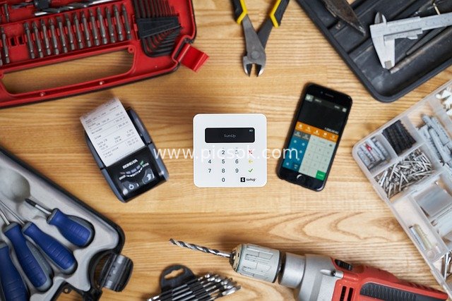 Payment Scenario for Repair Services: Tools and SumUp Payment Terminal